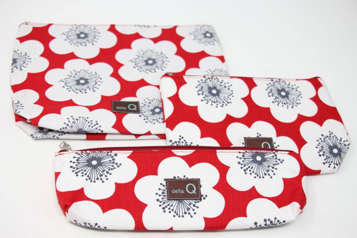 Della Q | Zip Pouches