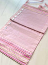 Della Q | Hanging Needle Case