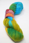 Close-up of Jade Sapphire Zageo 6 Ply Cashmere yarn in natural fibers, showcasing its soft, luxurious texture.