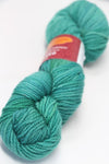 Jade Sapphire Zageo 6 Ply Cashmere Yarn in rich jade green, showcasing soft, luxurious cashmere strands for knitting or weaving.