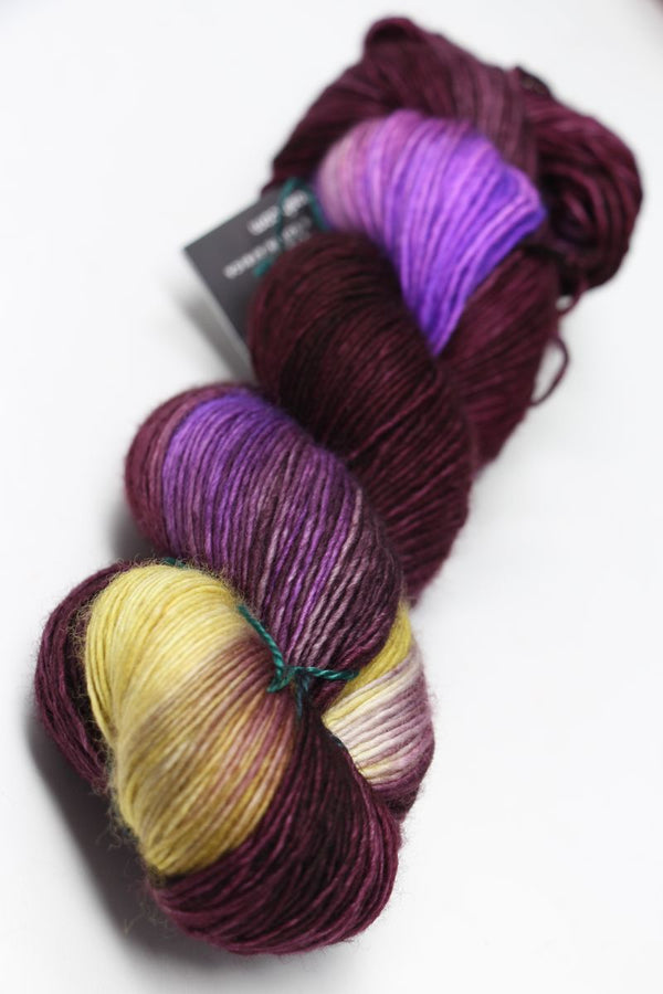Tosh Merino Light - Multicolor and speckled yarns