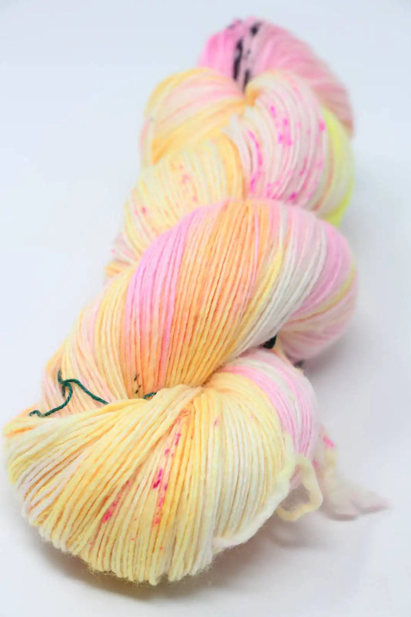 Tosh Merino Light - Barbie Inspiration Colors